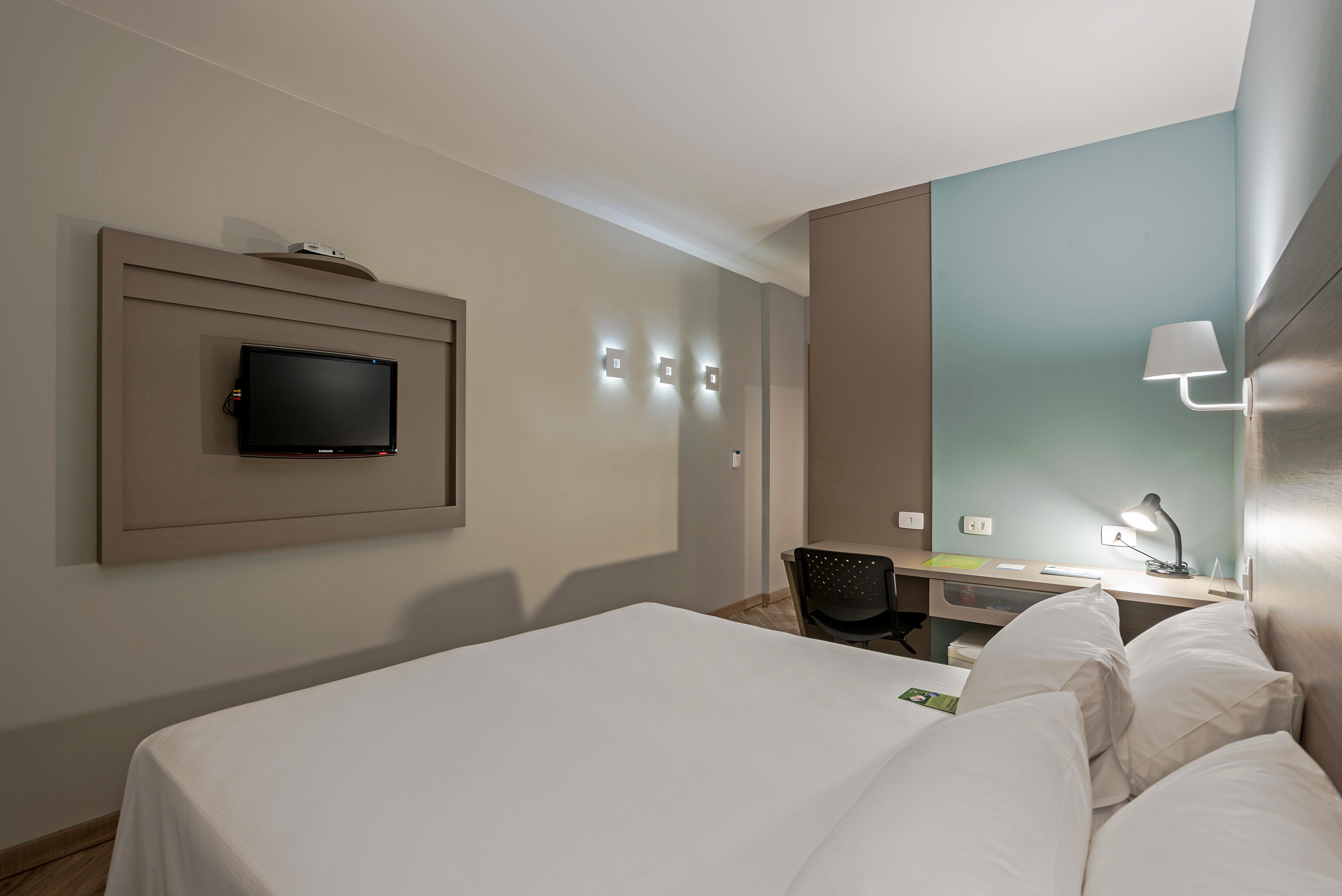 Slim Curitiba Alto Da XV Hotell Exteriör bild