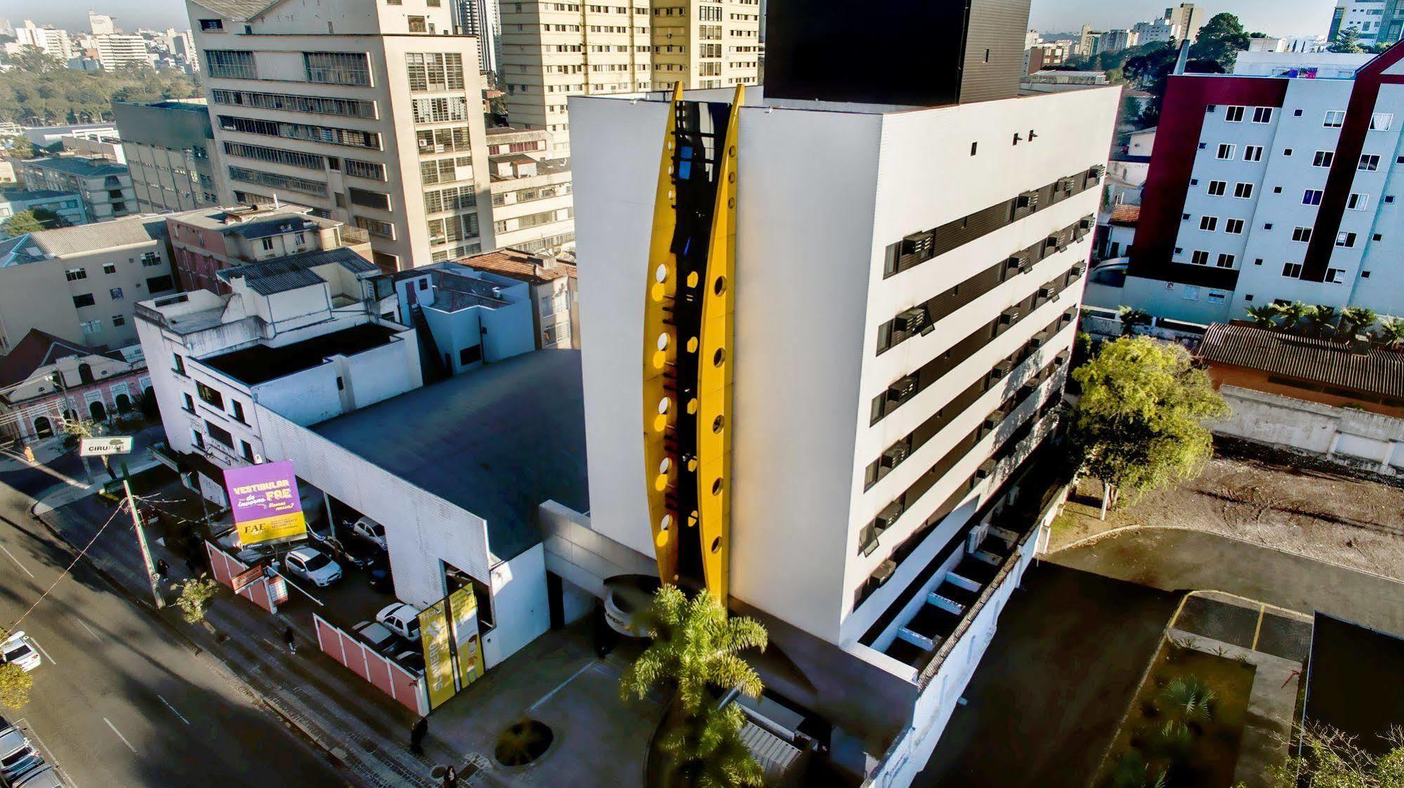 Slim Curitiba Alto Da XV Hotell Exteriör bild