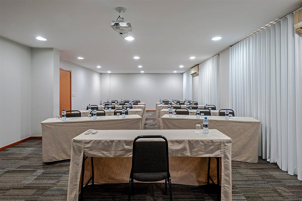 Slim Curitiba Alto Da XV Hotell Exteriör bild
